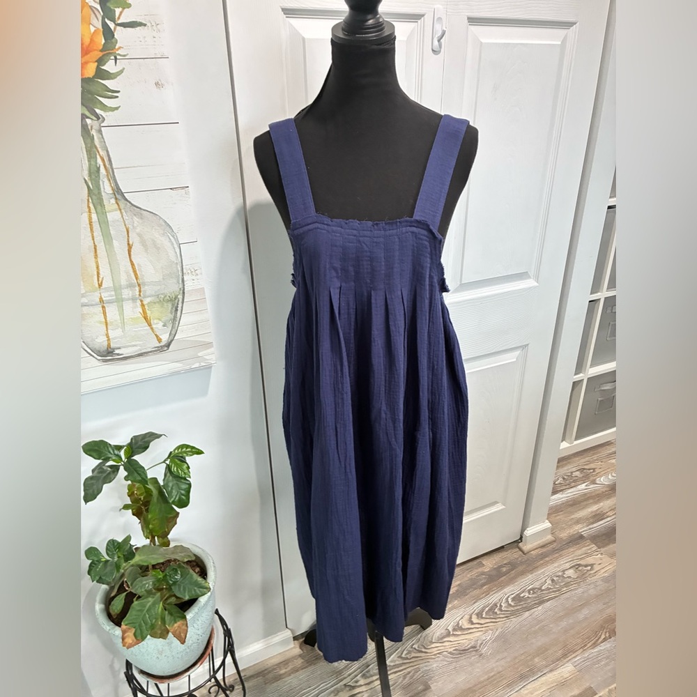 DAVI & DANI Navy Midi Dress